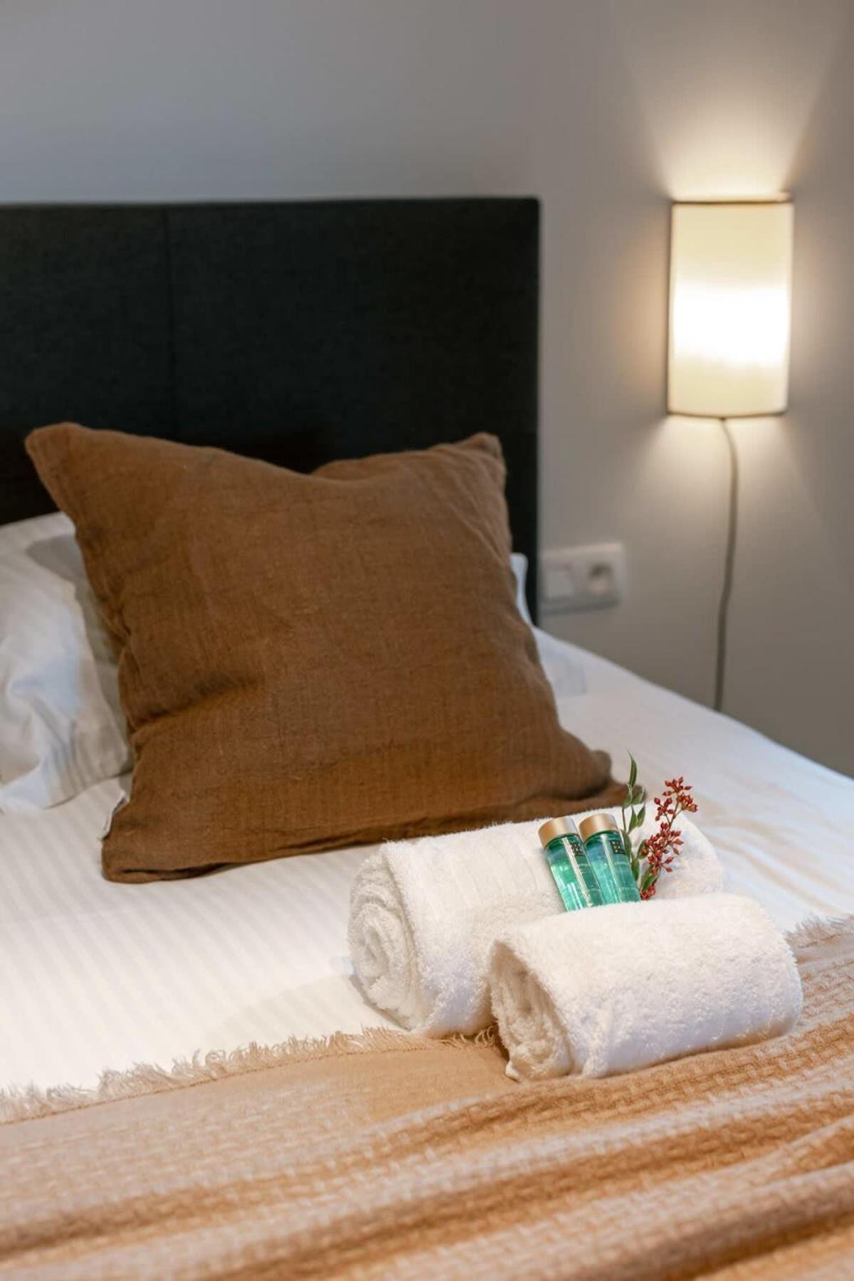 Huswell - Modern Apartment Located At Historical Main Square Antwerpen Exteriör bild